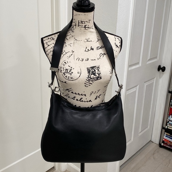 GUCCI Vintage All Leather Shoulder Bag 💯 Authentic “With “G” Clasps EUC - Picture 16 of 17